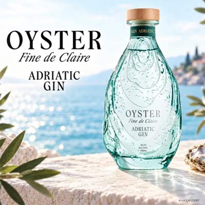 Oyster Fine de Claire Adriatic Gin vor mediterranem Hintergrund