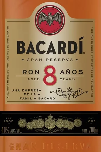 Bacardi 8 Anos Rum - Altes Etikett