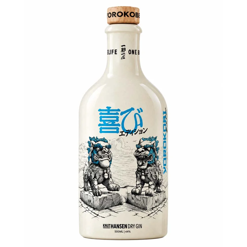 Dry Gin, Keramikflasche, Cremeweiß, Blaue Akzente, Löwenillustration, Dry Gin, Keramikflasche, Cremeweiß, Blaue Schrift, Shishi-Illustration