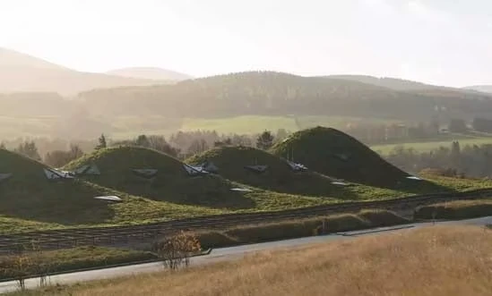 Die moderne Macallan Destillerie auf dem Easter Elchies Estate