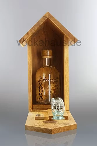 Debowa Wodka Vogelhaus innen