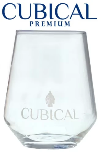 Cubical Premium London Dry Gin Glas